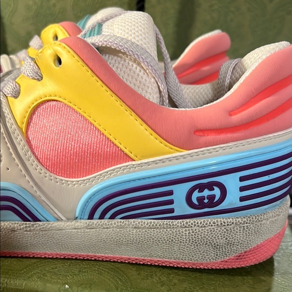 Gucci Sneakers - Picture 3 of 8